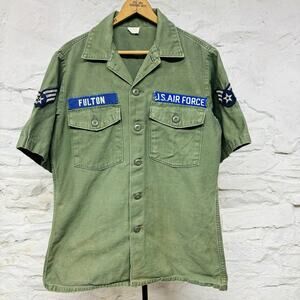Vintage Vietnam Era OG-107 USAF Air Force Sateen Utility Shirt Jacket Patches